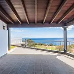 Villa Eastern Edge By Homie *
