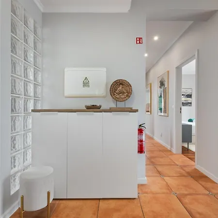 Villa Eastern Edge By Homie
