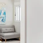 Villa Eastern Edge By Homie *