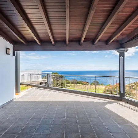 Villa Eastern Edge By Homie *